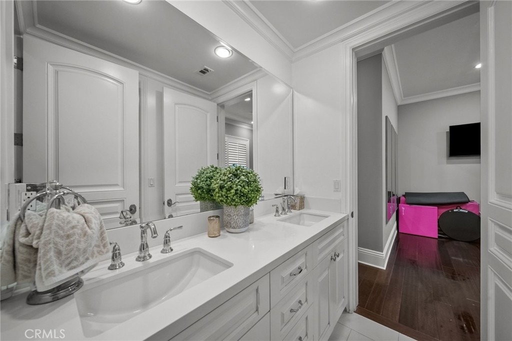 4917 Edgerton - Photo 27