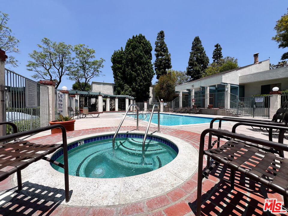 5700 Etiwanda Avenue - Photo 19