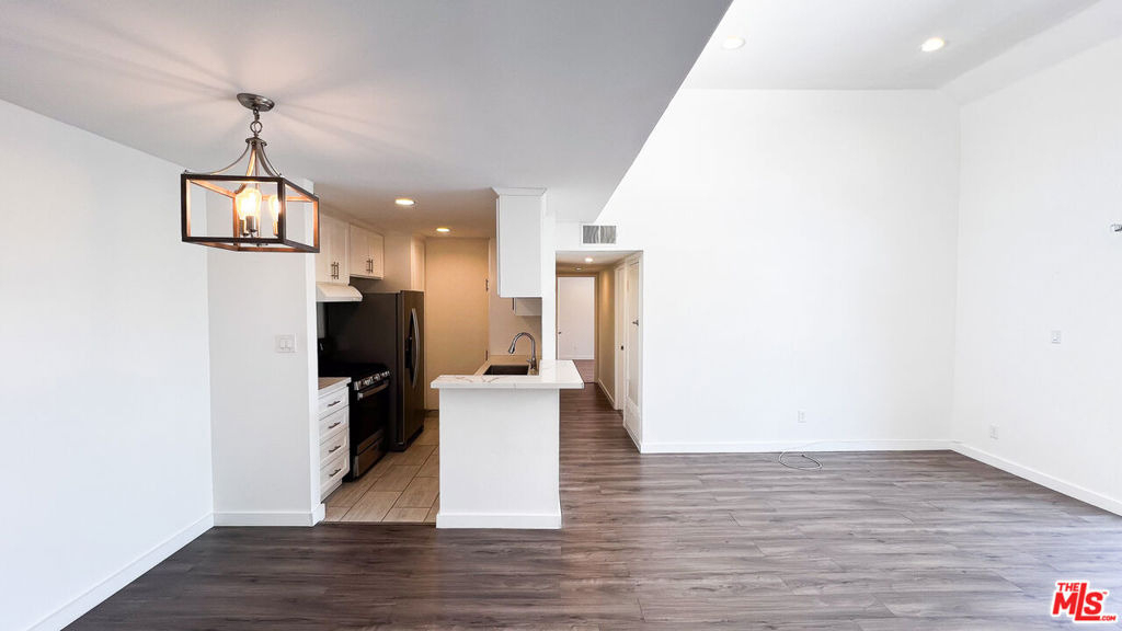 5700 Etiwanda Avenue - Photo 9