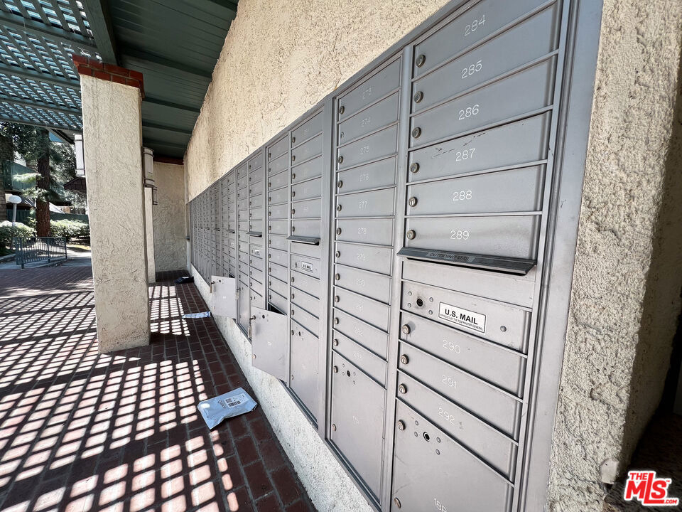 5700 Etiwanda Avenue - Photo 20