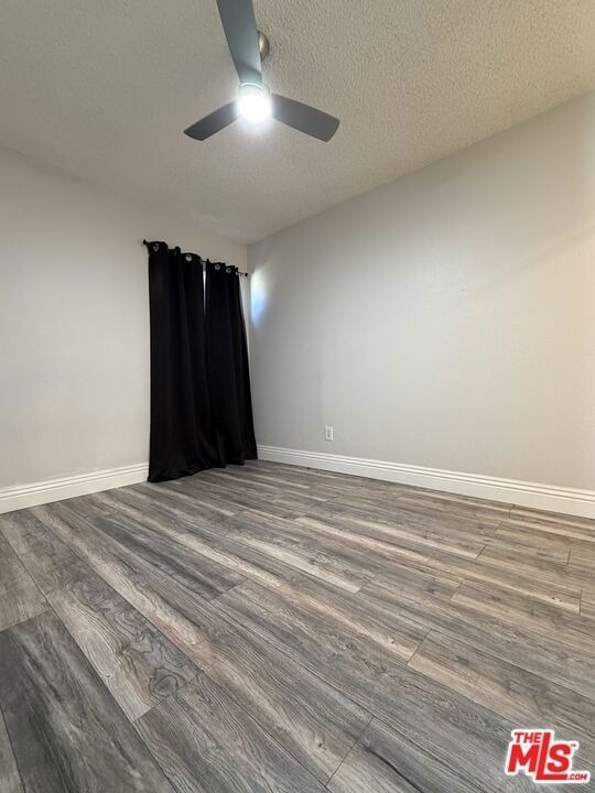 7418 Amigo Avenue - Photo 8