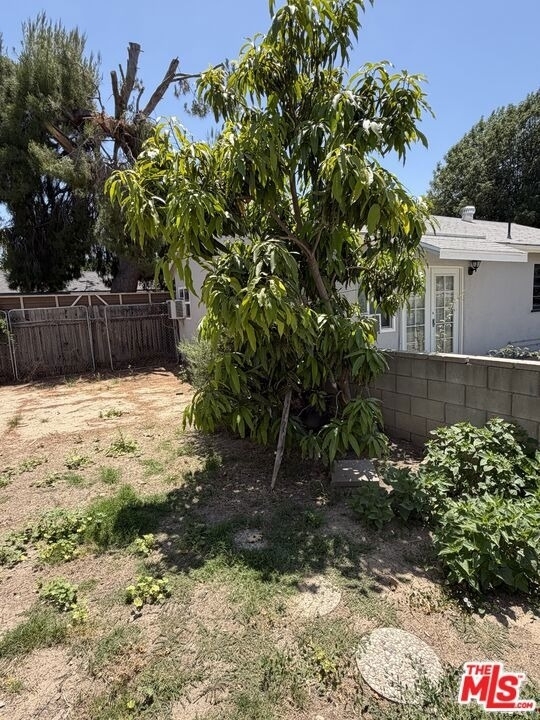 7418 Amigo Avenue - Photo 10