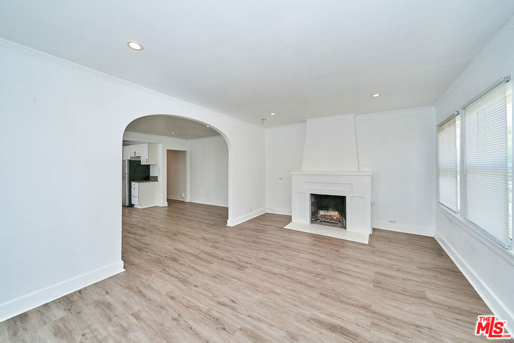 1329 S Tremaine Avenue - Photo 4