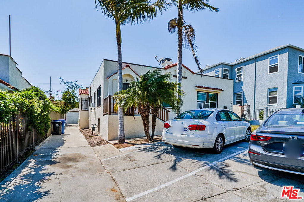 1329 S Tremaine Avenue - Photo 26