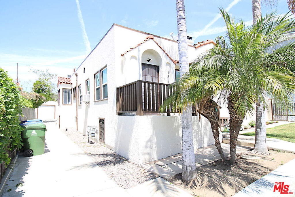 1329 S Tremaine Avenue - Photo 3