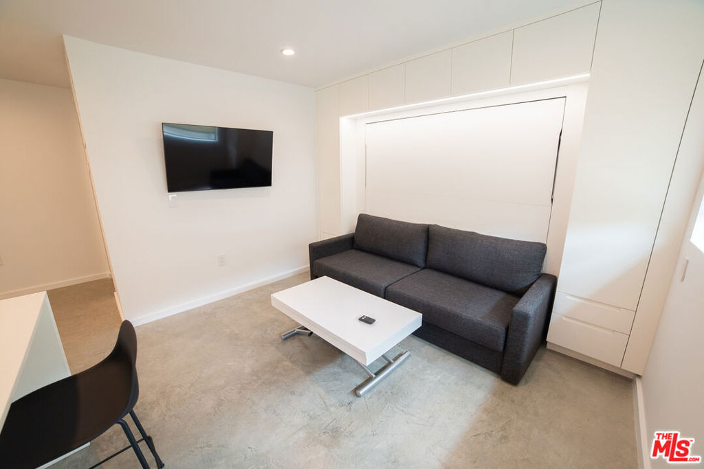 14 Brooks Avenue - Photo 3