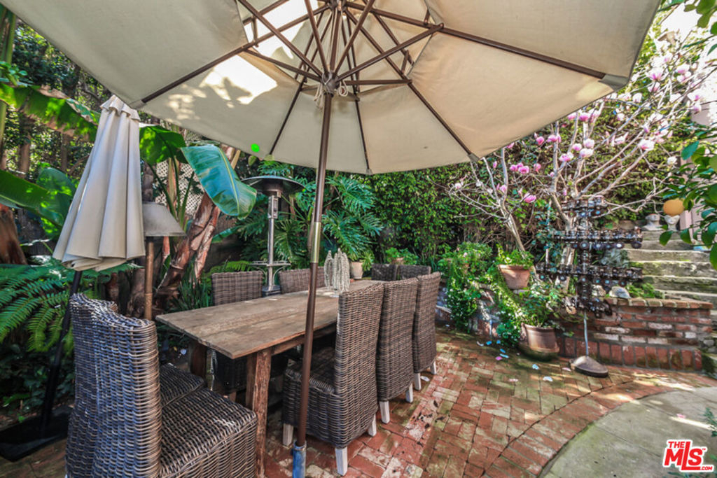 1367 N Beverly Drive - Photo 39