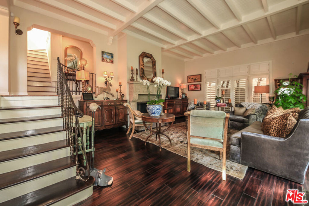 1367 N Beverly Drive - Photo 11