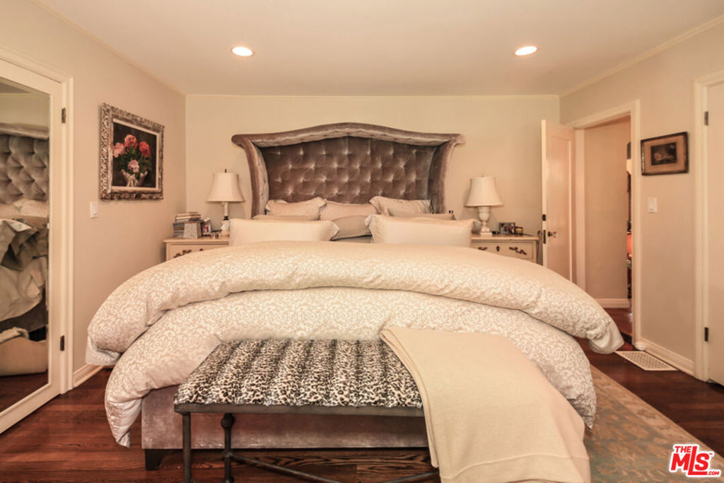 1367 N Beverly Drive - Photo 22