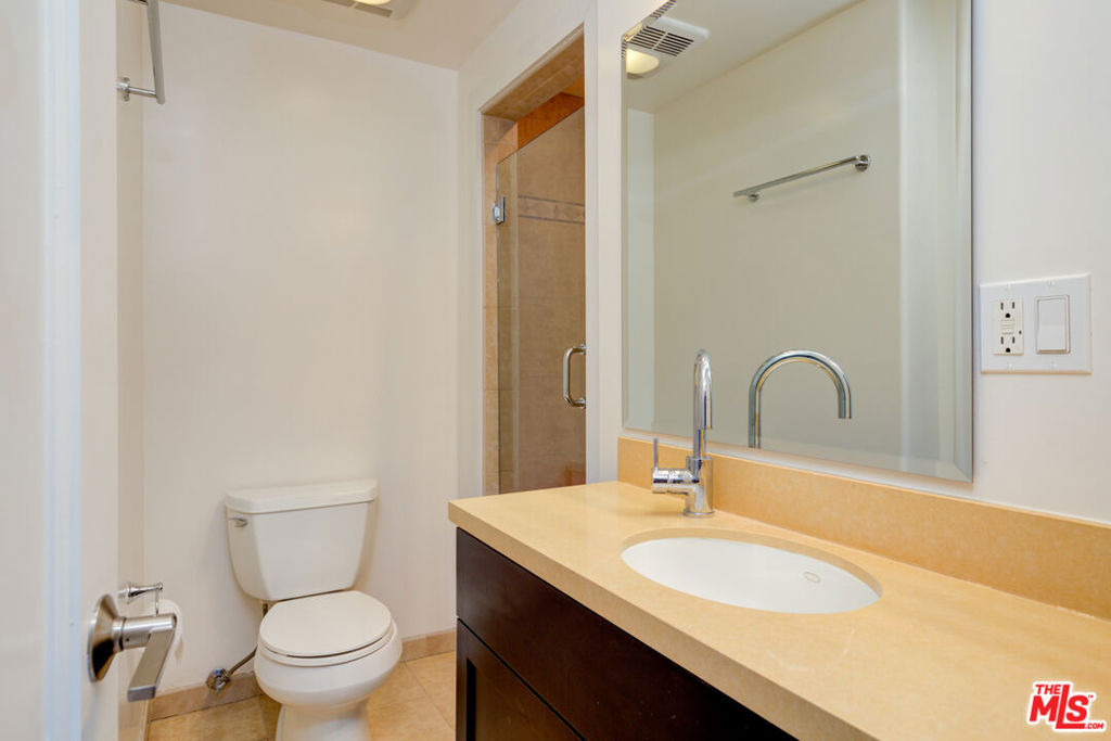 932 S Shenandoah Street - Photo 9