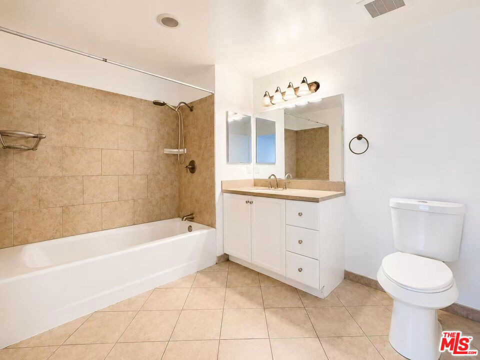 13941 Sherman Way - Photo 8