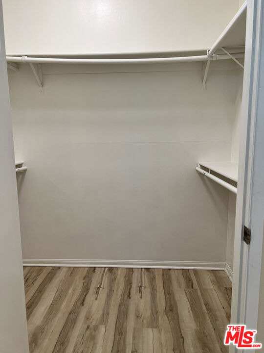 13941 Sherman Way - Photo 14