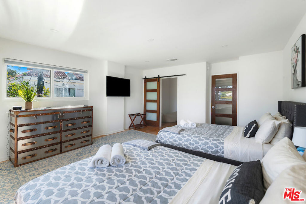 12339 Gorham Avenue - Photo 9