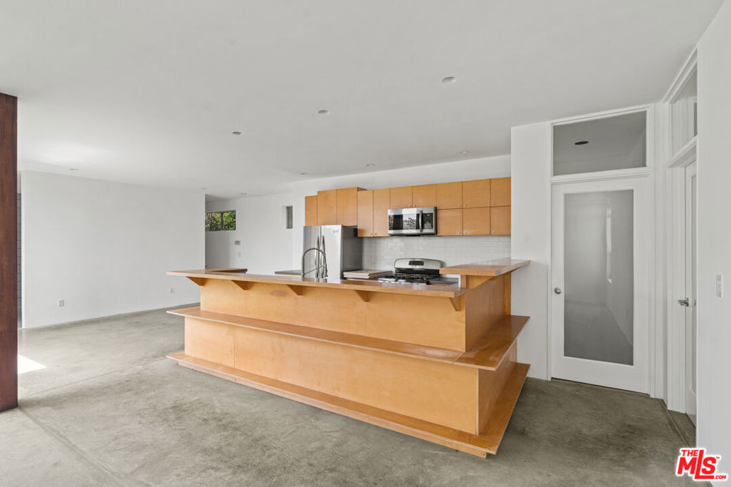 802 Indiana Avenue - Photo 9