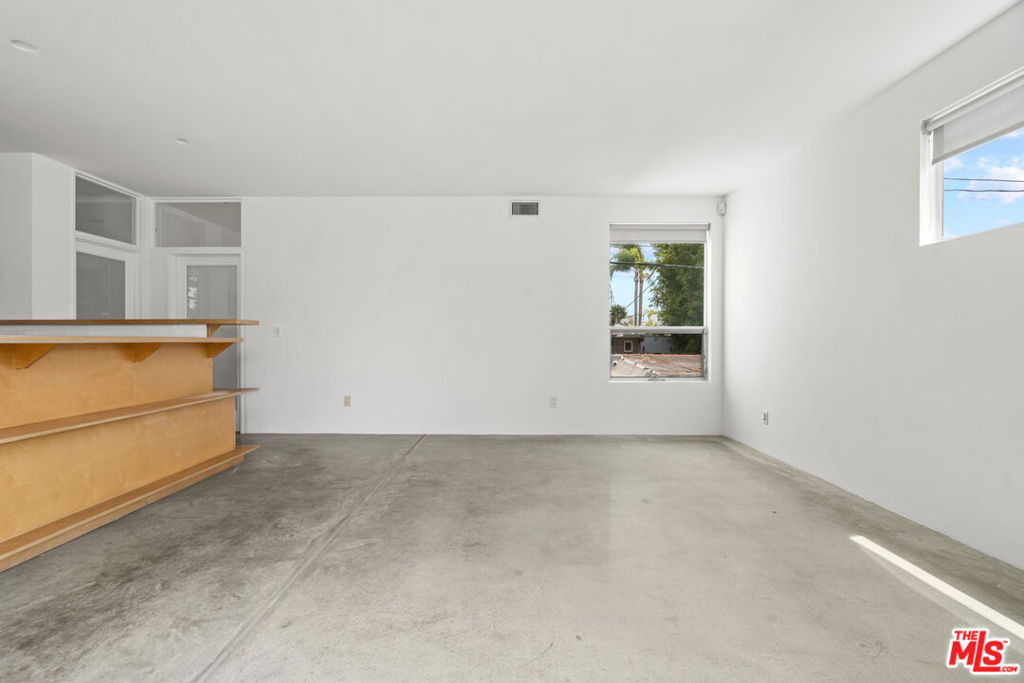 802 Indiana Avenue - Photo 12