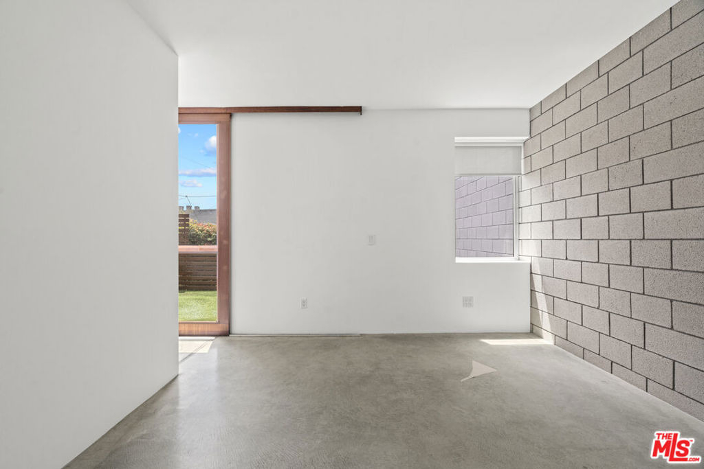 802 Indiana Avenue - Photo 15