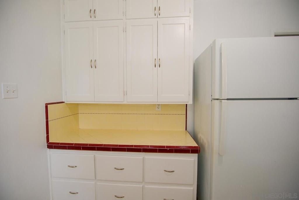 170 Garrett Ave. - Photo 9