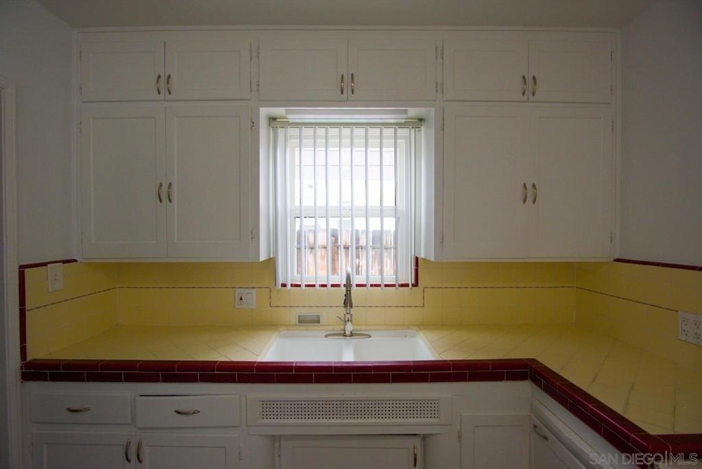 170 Garrett Ave. - Photo 7