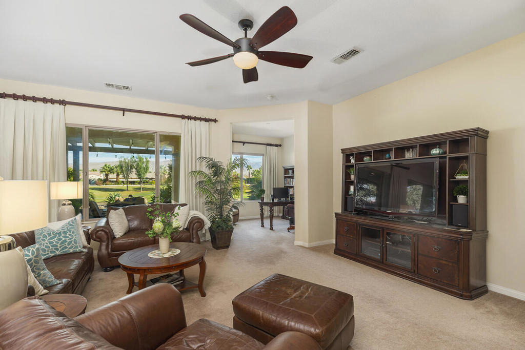 81126 Avenida Lorena - Photo 5