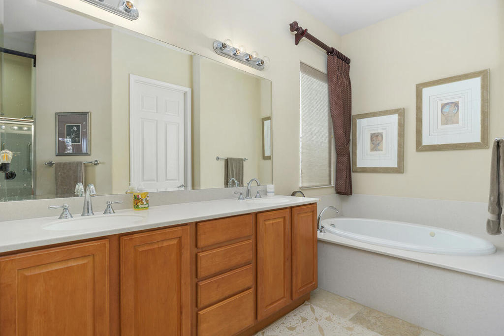 81126 Avenida Lorena - Photo 16