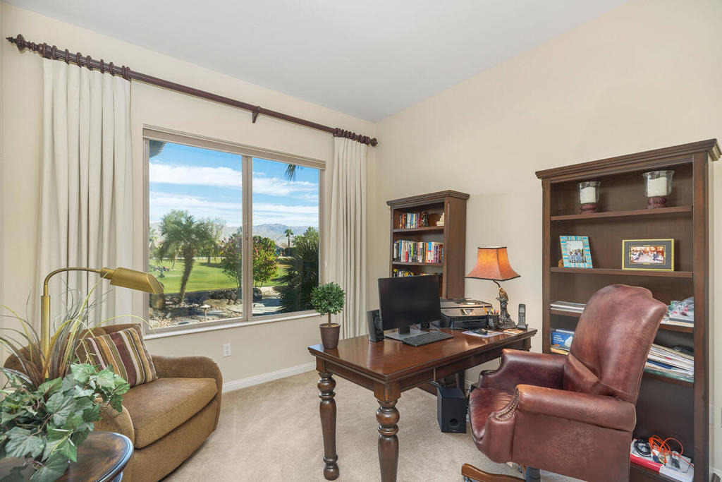 81126 Avenida Lorena - Photo 12