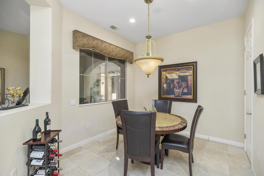 81126 Avenida Lorena - Photo 10