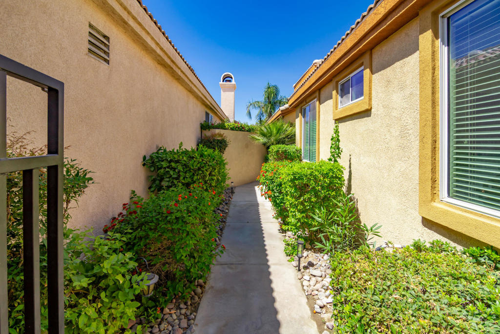 67568 S Laguna Drive - Photo 50