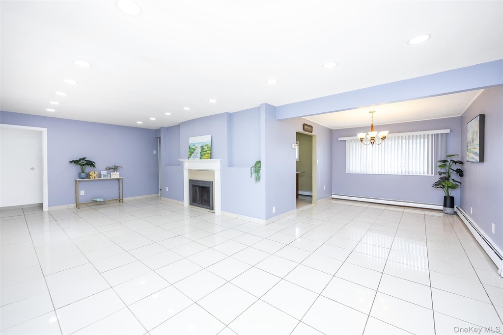 201 Sprucewood Drive - Photo 1