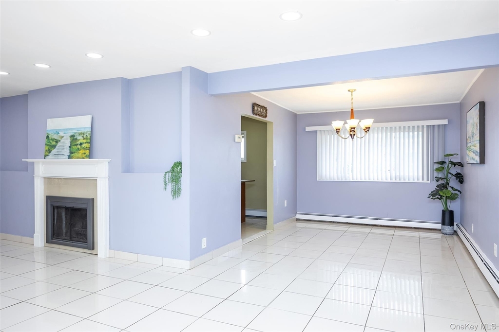 201 Sprucewood Drive - Photo 2