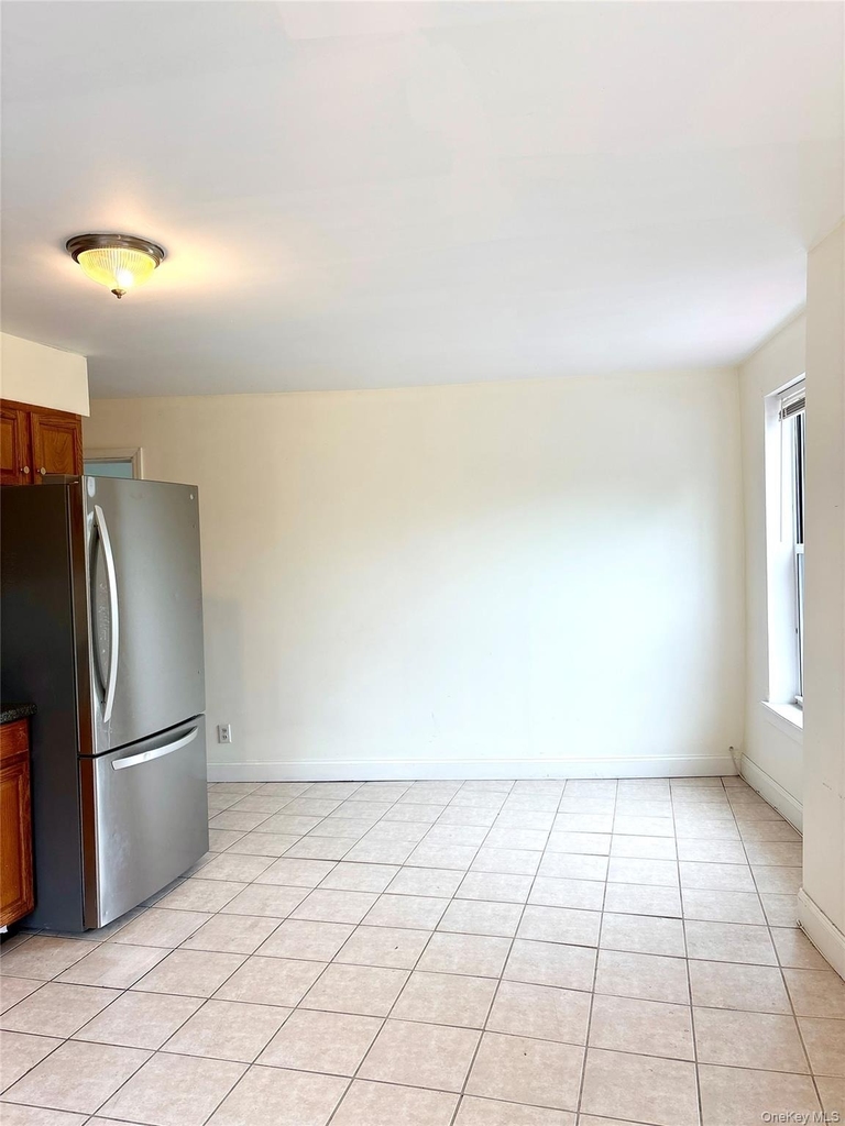2 Morris Avenue - Photo 3