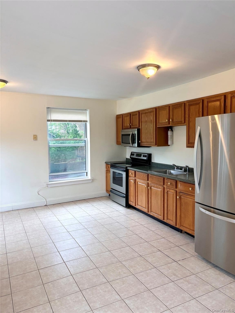 2 Morris Avenue - Photo 2
