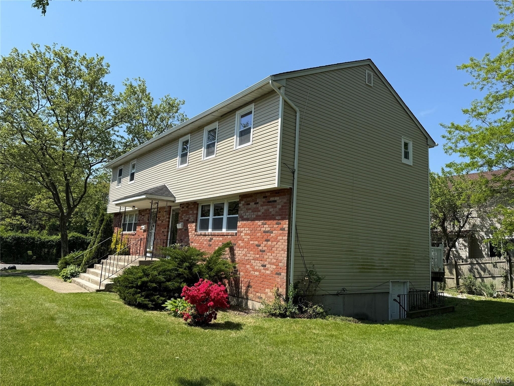 85-87 Washington Street - Photo 2