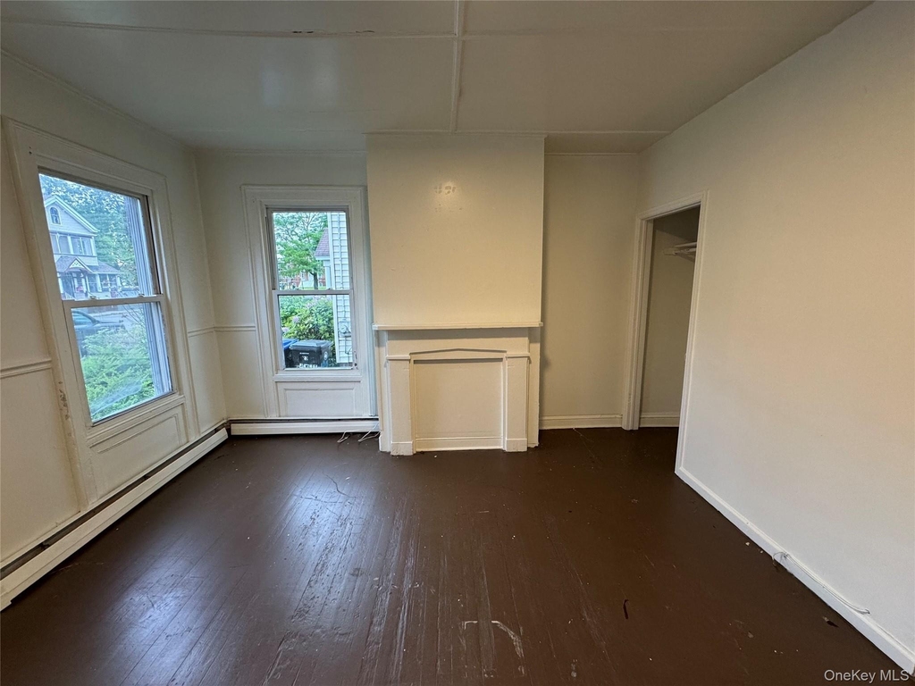 21 Jewett Avenue - Photo 2