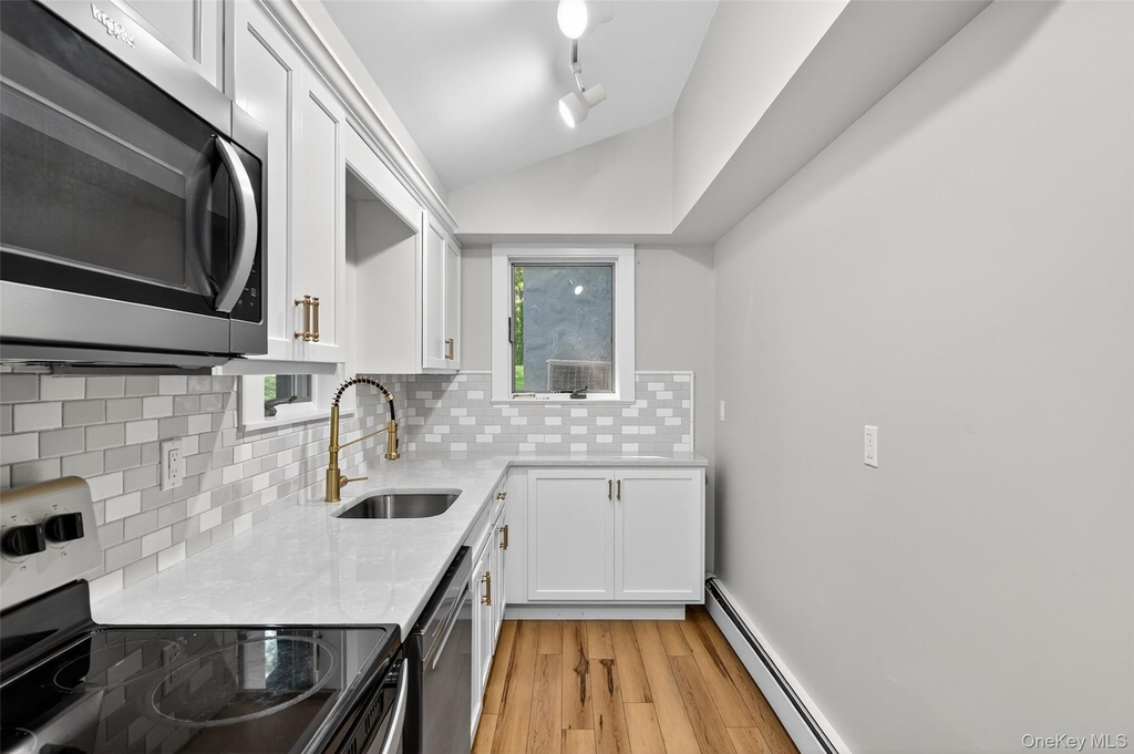 91 Sleepy Valley Road - Photo 10
