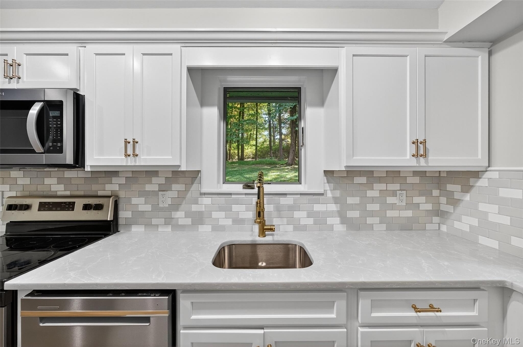 91 Sleepy Valley Road - Photo 12