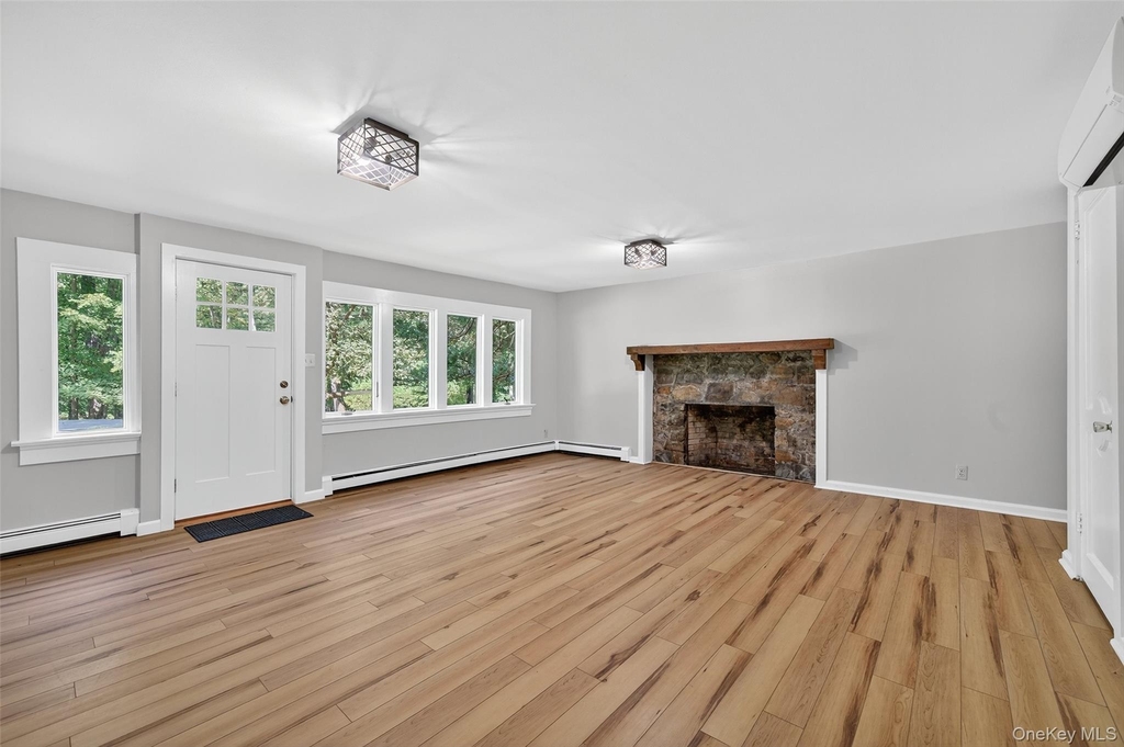 91 Sleepy Valley Road - Photo 4