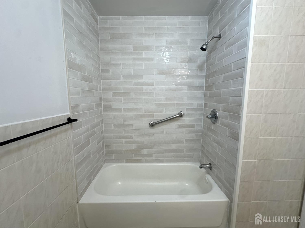 111 Harris Avenue - Photo 4
