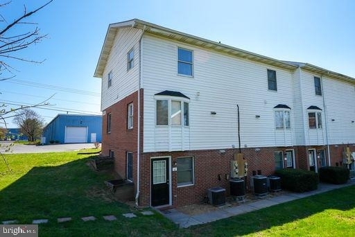 3103 Shawnee Drive - Photo 0