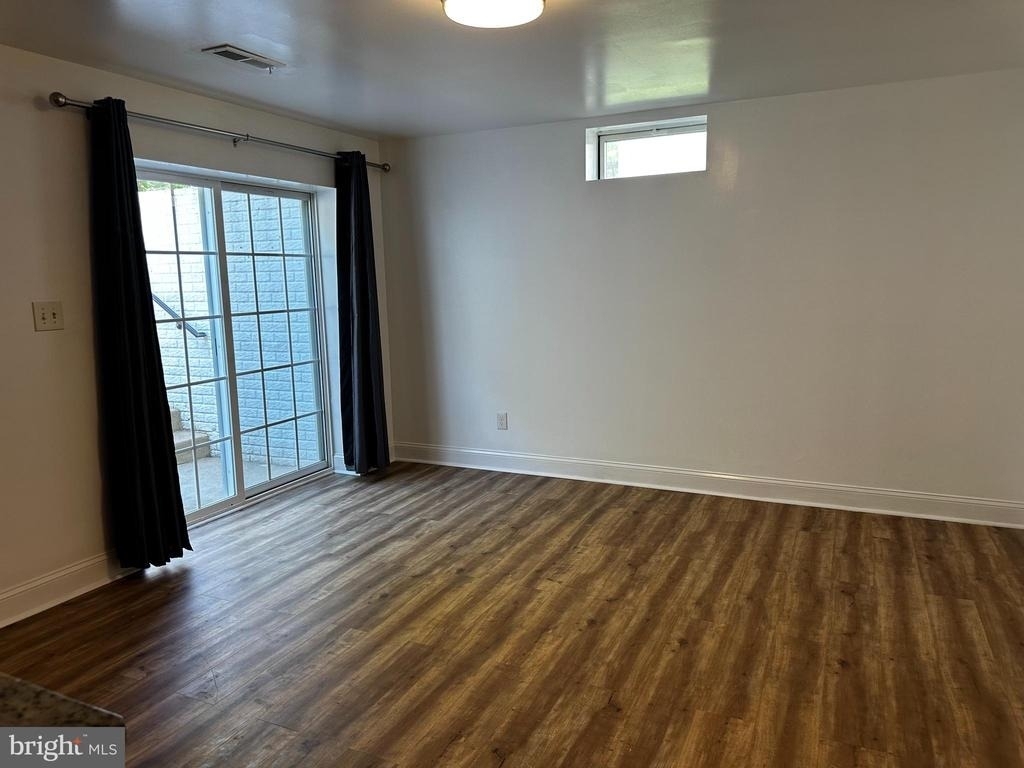 6723 Averett Court - Photo 1