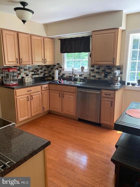 9207 Beachway Lane - Photo 11