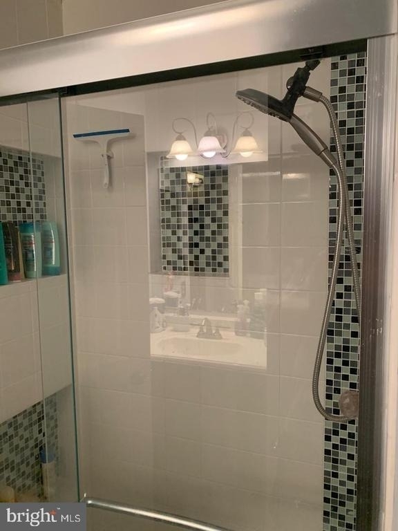 9207 Beachway Lane - Photo 4