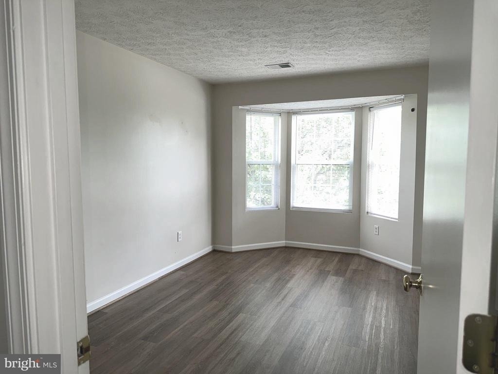 121 Brookland Court - Photo 13