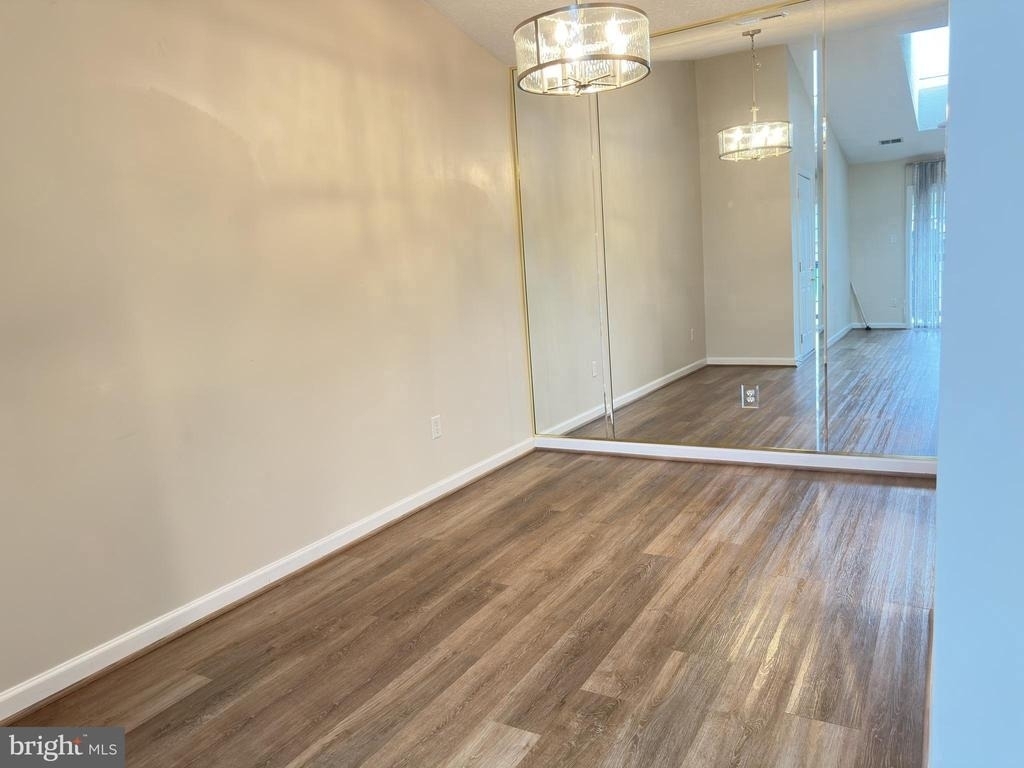 121 Brookland Court - Photo 8