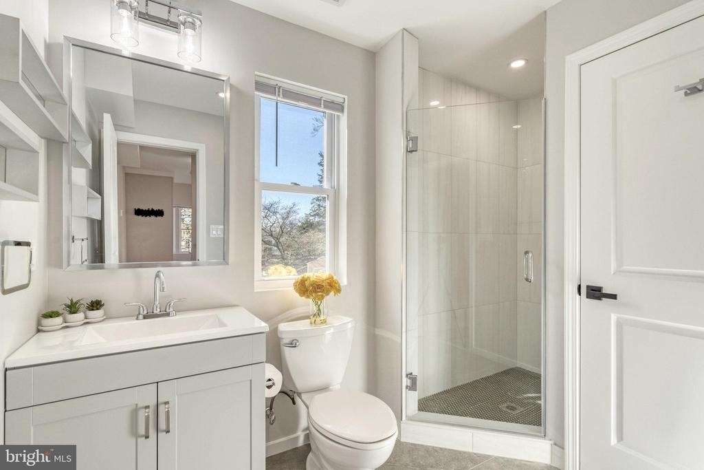 10237 Stratford Avenue - Photo 18