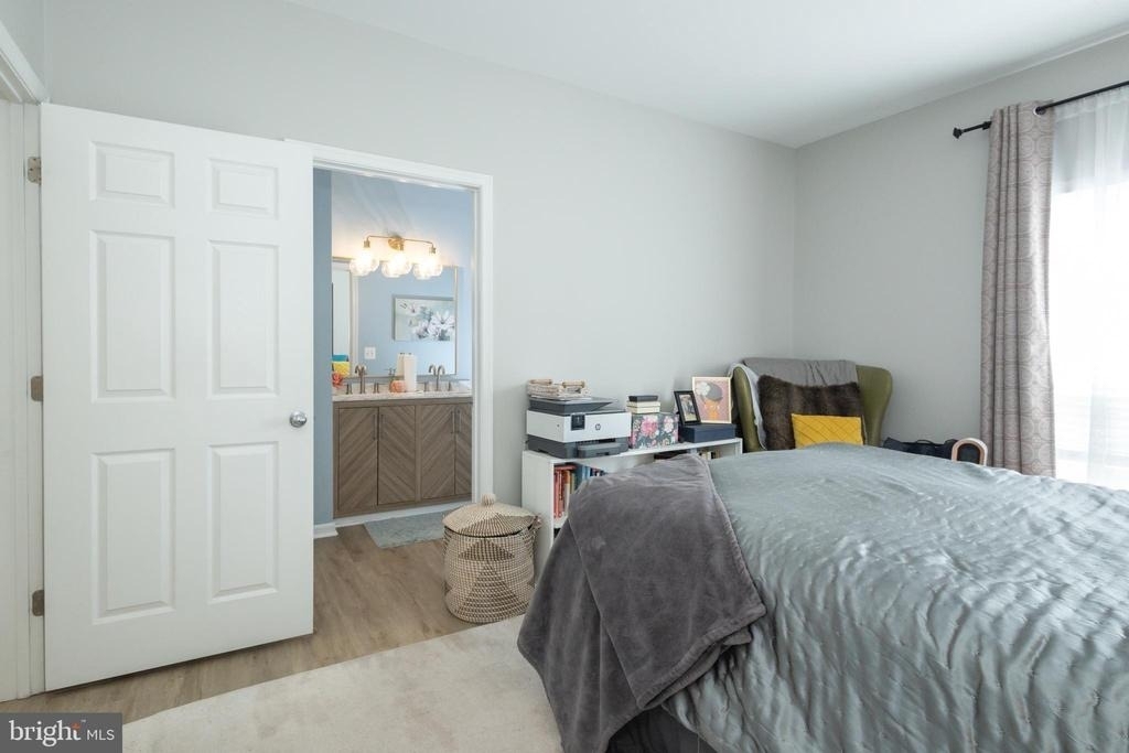 4870 Eisenhower Avenue - Photo 9
