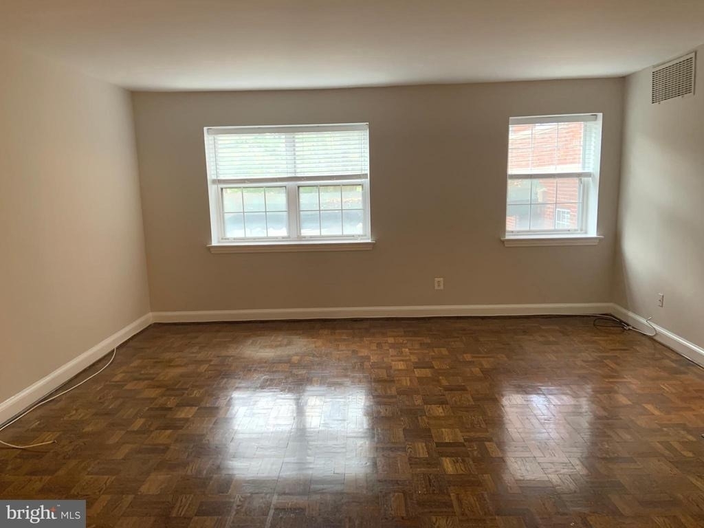 1305 N Ode Street - Photo 4