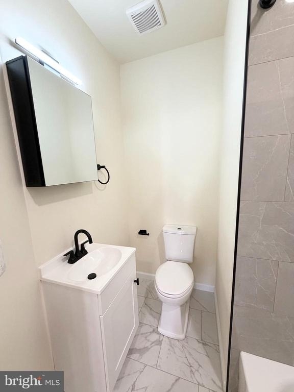 240 W Ontario Street - Photo 6