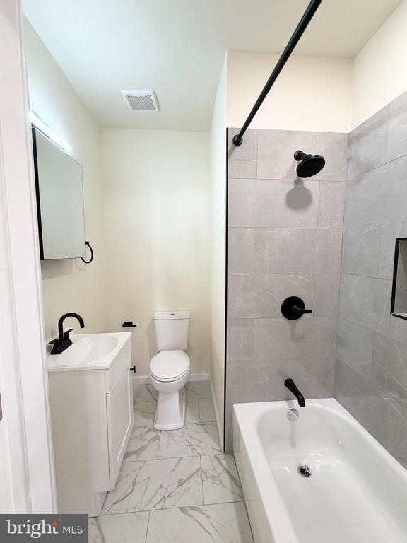 240 W Ontario Street - Photo 5