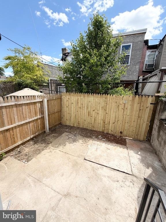 240 W Ontario Street - Photo 13