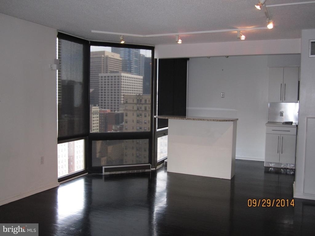 2020 Walnut Street - Photo 7
